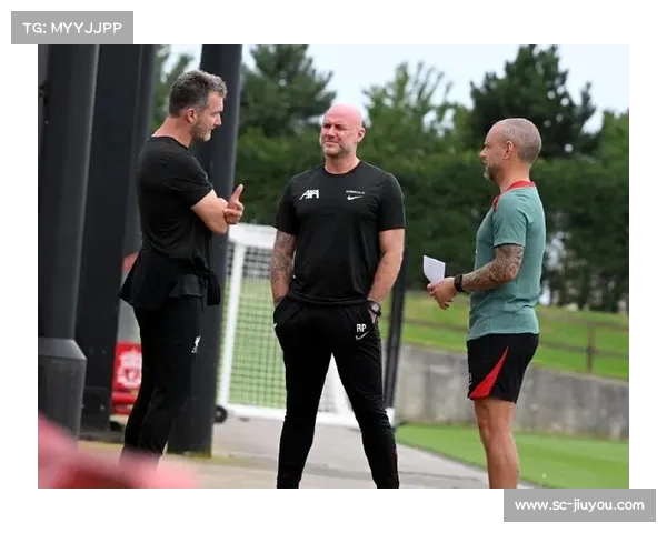 利物浦训练，从青训到一线队