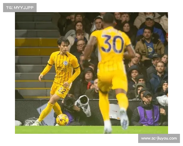 南安普顿与布莱顿的后卫补位意识